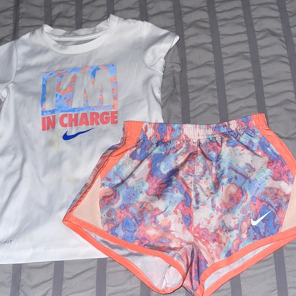 Girls Nike Short Set